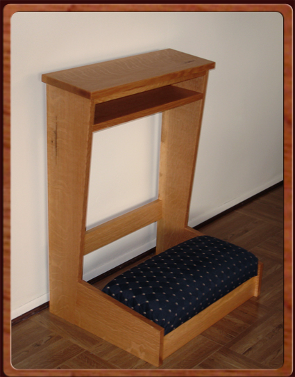 kneeler